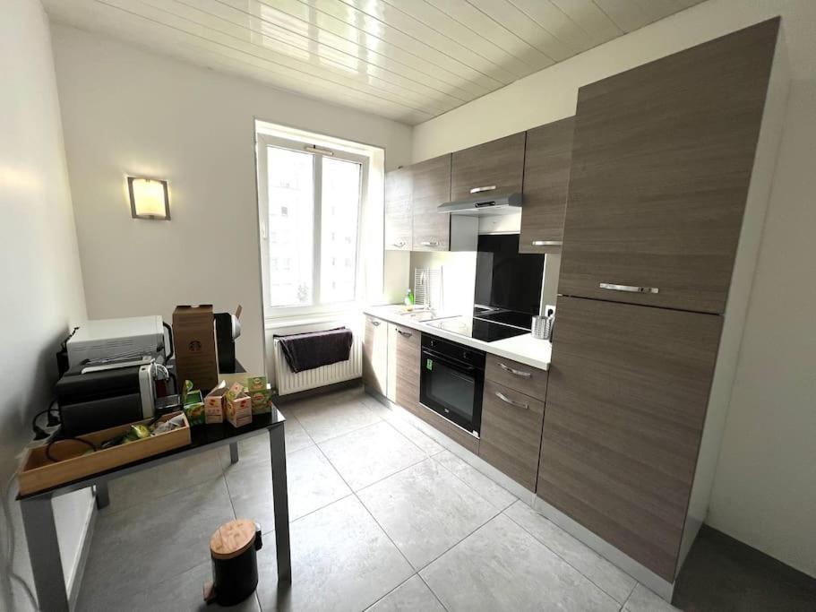 Ferienwohnung Lumiere Secrete Mulhouse Centre Parking Tram Exterior foto